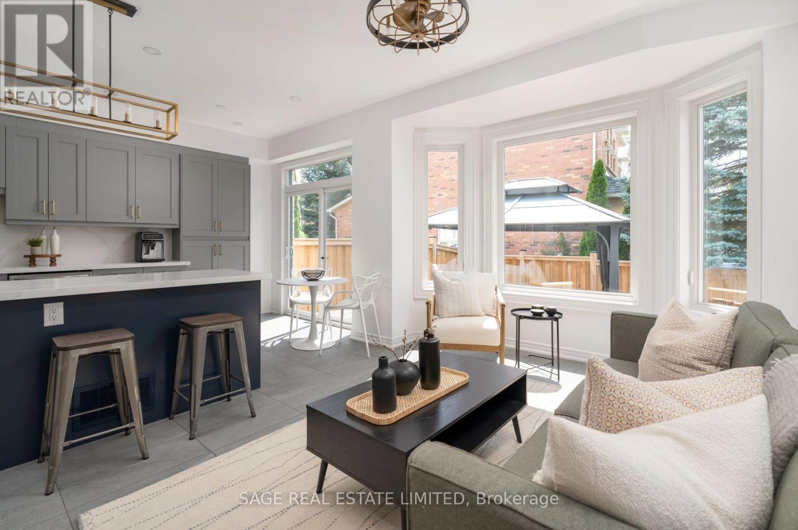 51 PEDERSEN DRIVE - 7