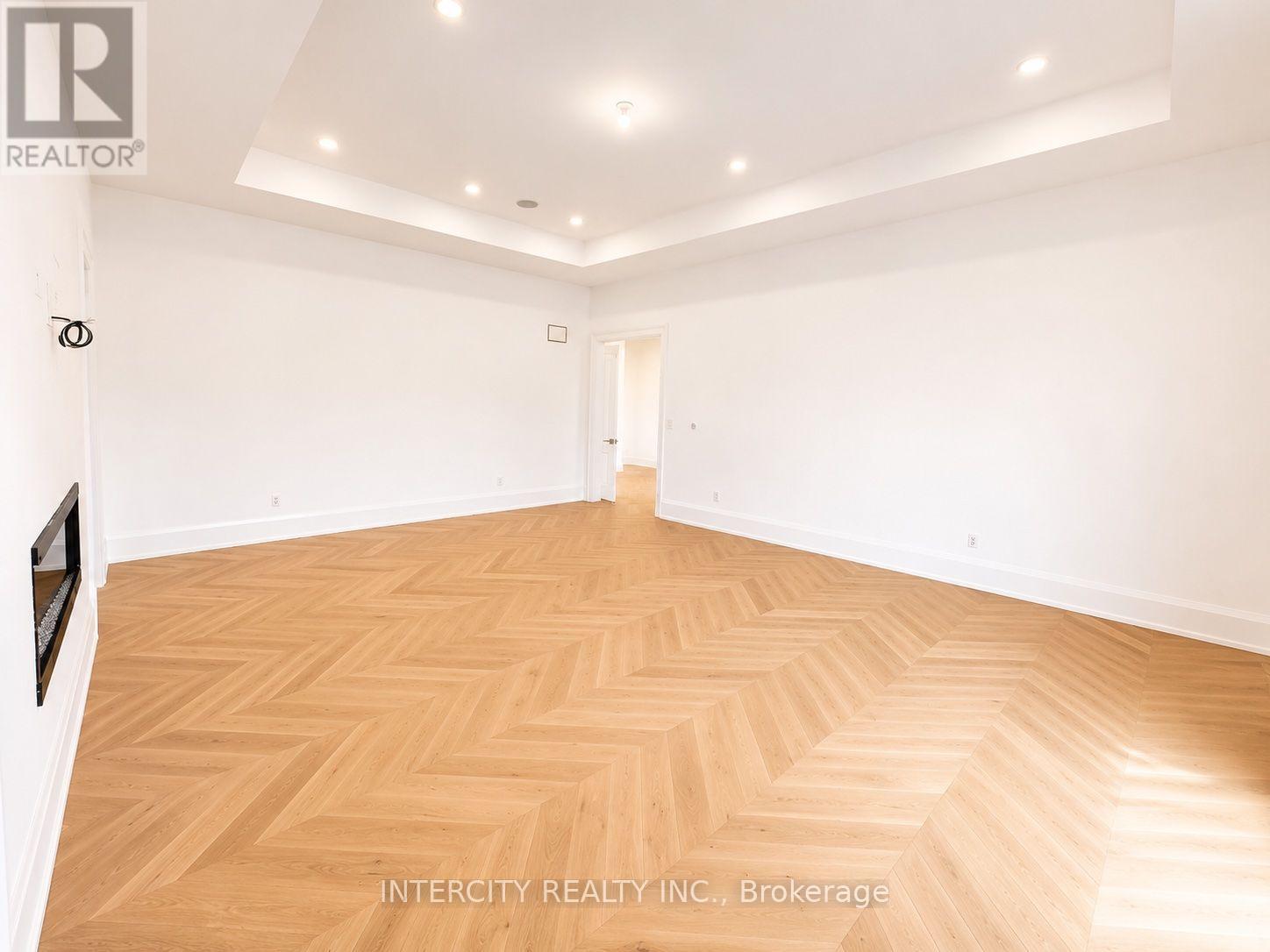 16 CREEDMORE COURT - Image 29
