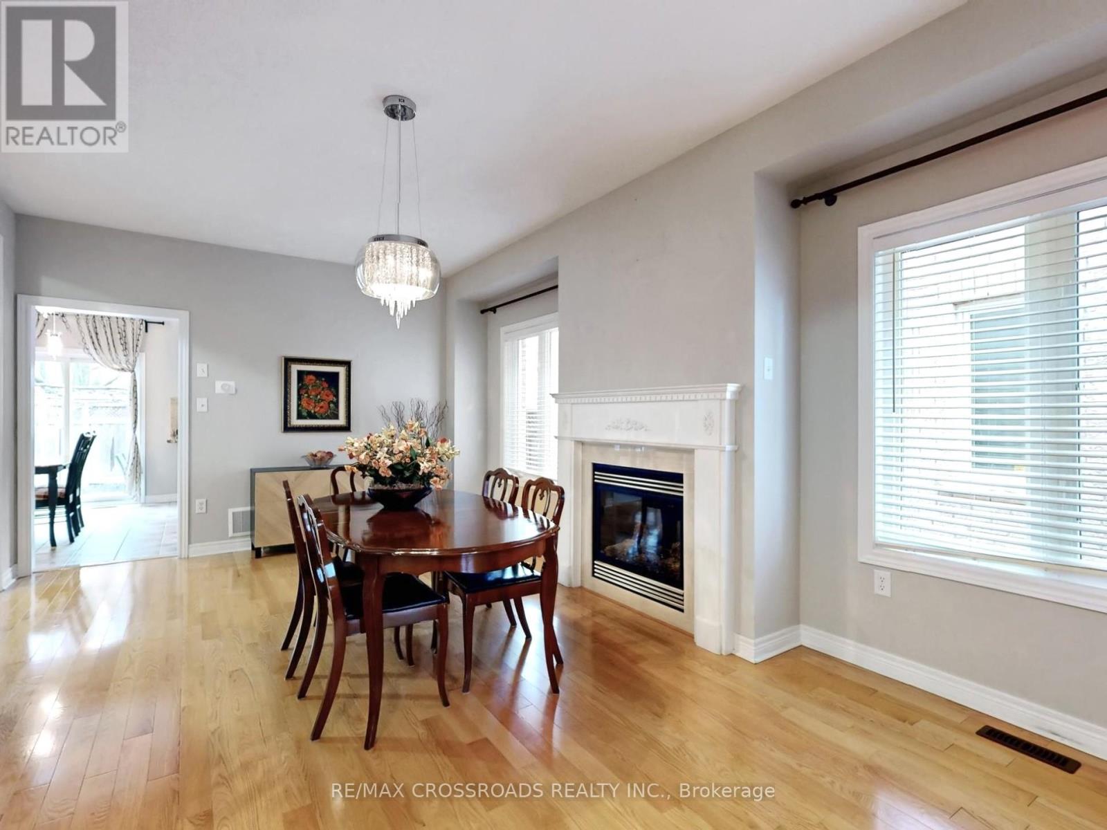 39 PANTANO DRIVE - 4