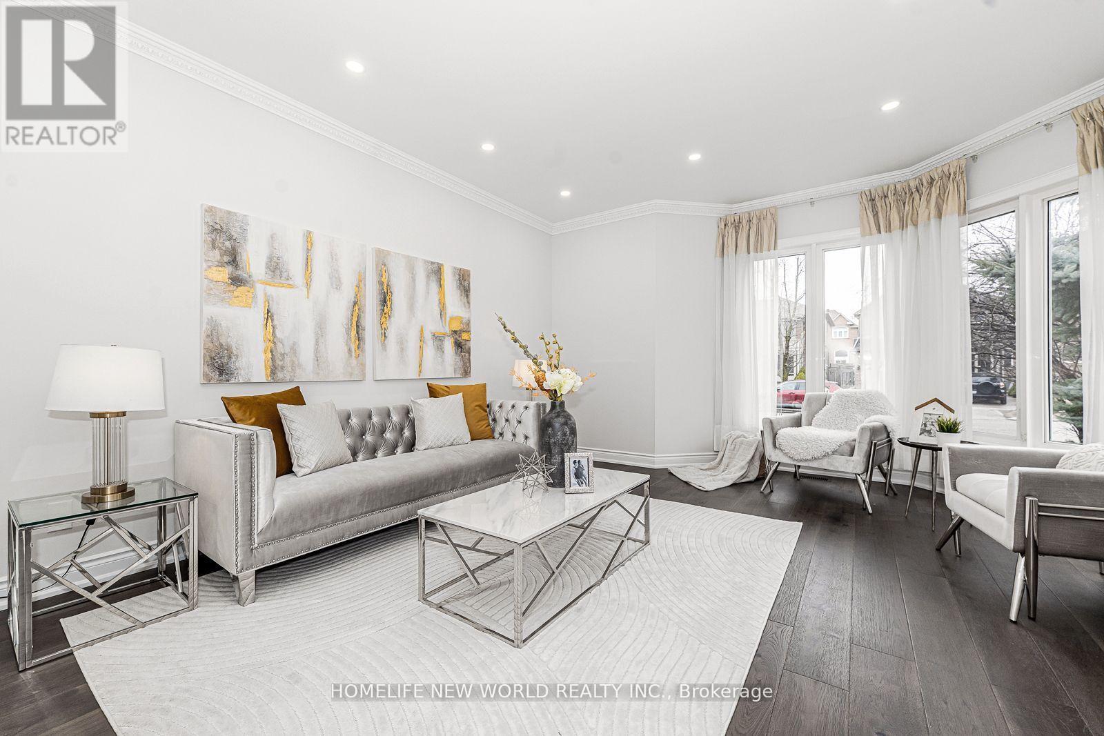 11 FORTUNE CRESCENT - 2