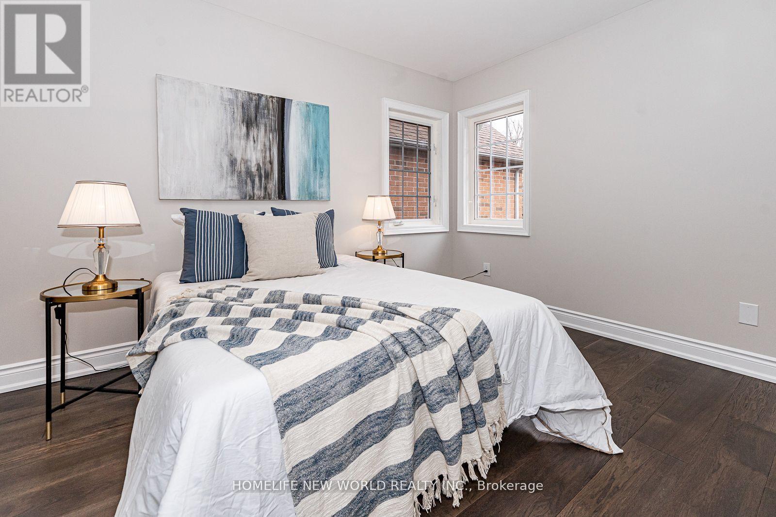 11 FORTUNE CRESCENT - 28