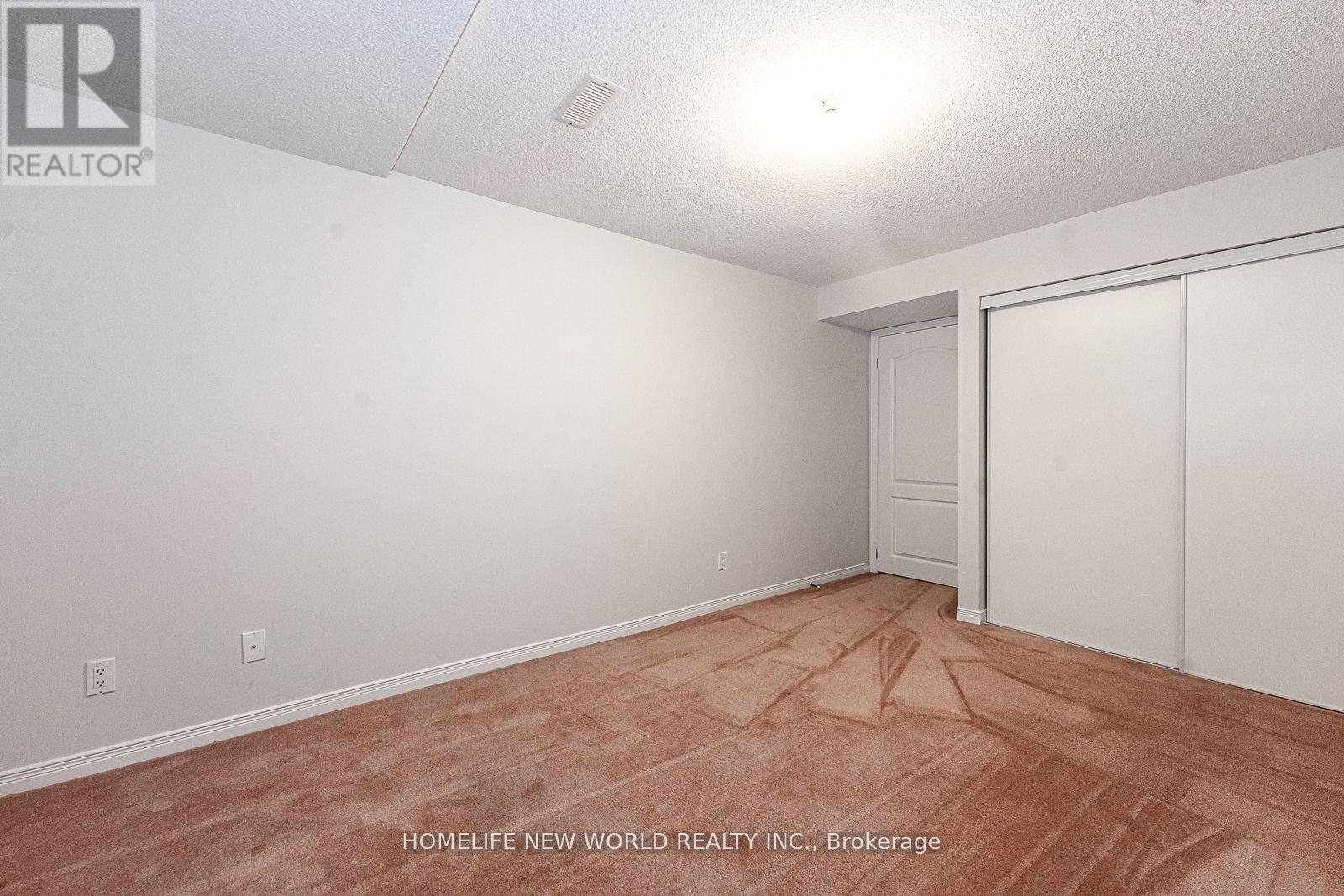11 FORTUNE CRESCENT - 39