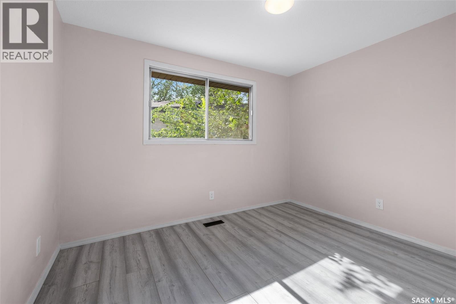 #1342 Brown STREET - Image 10