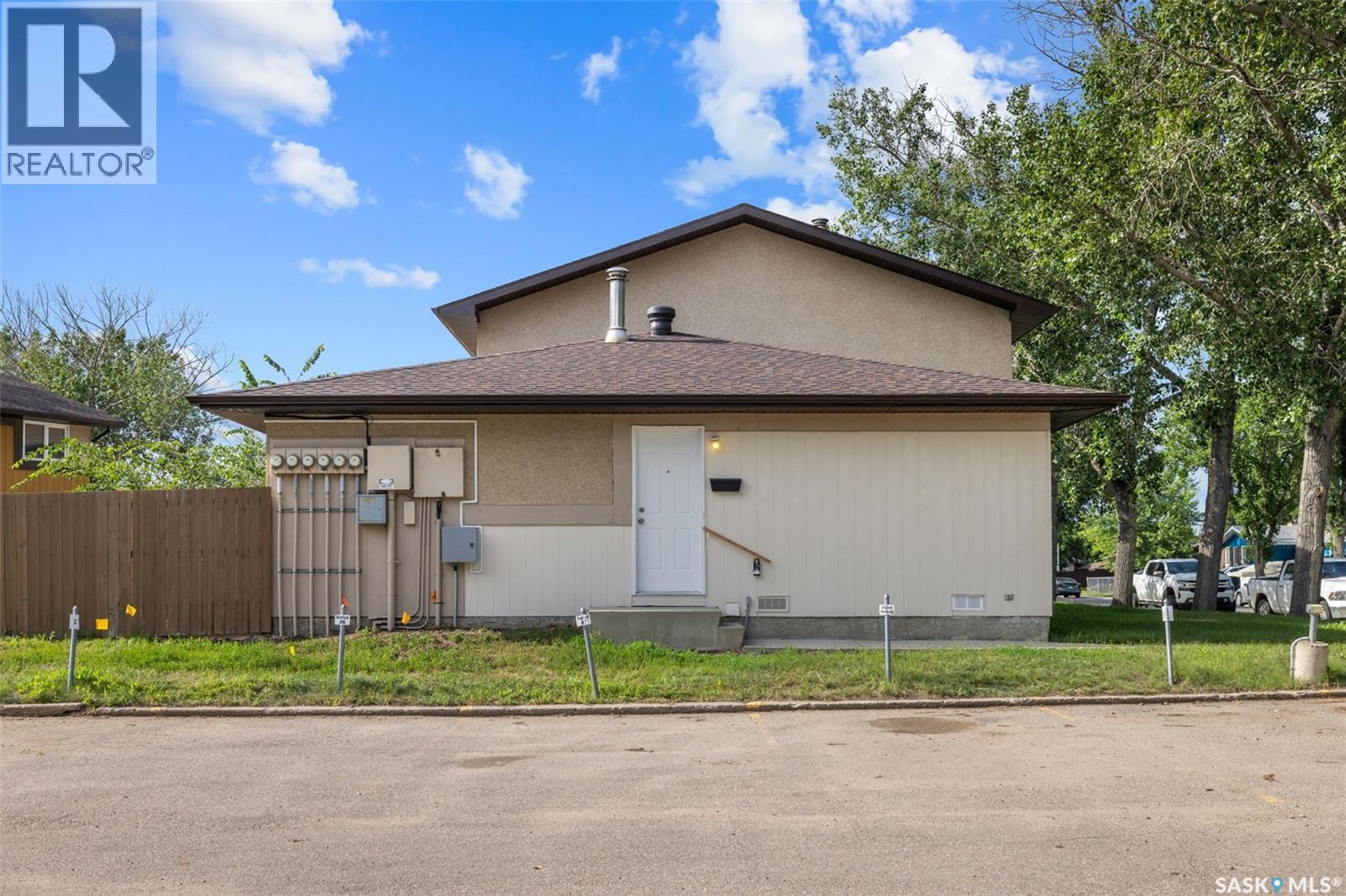 #1342 Brown STREET - Image 3