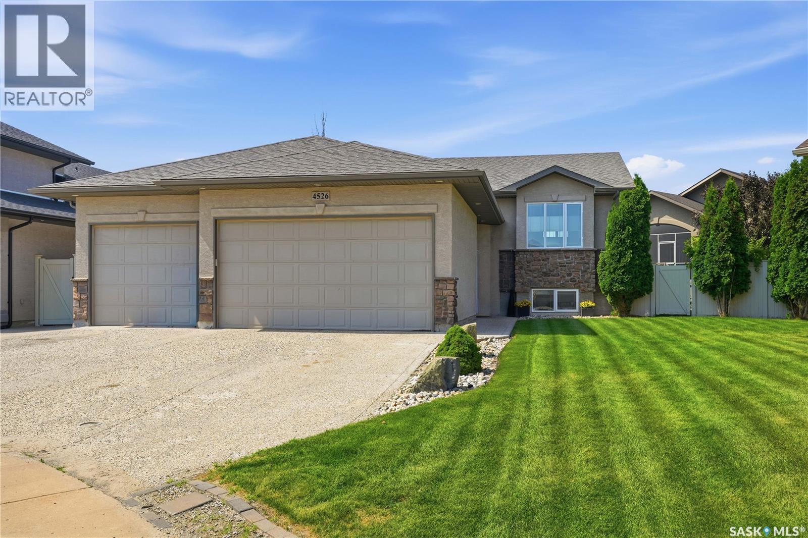4526 Brass CRESCENT - 1