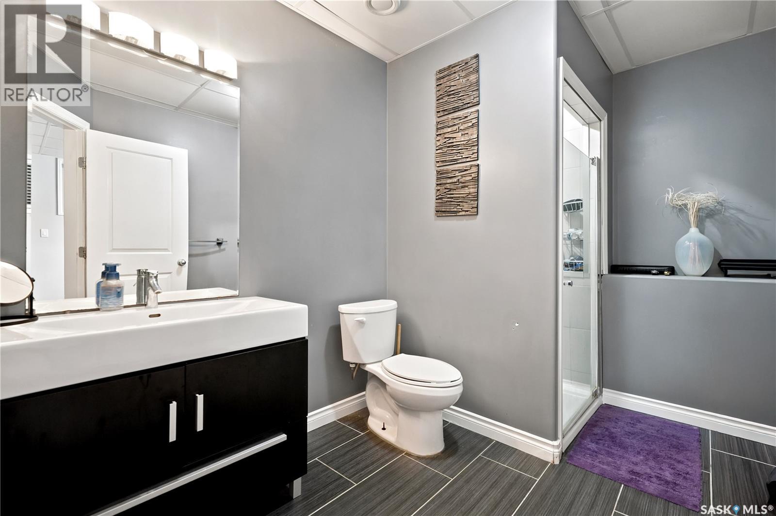 4526 Brass CRESCENT - 38
