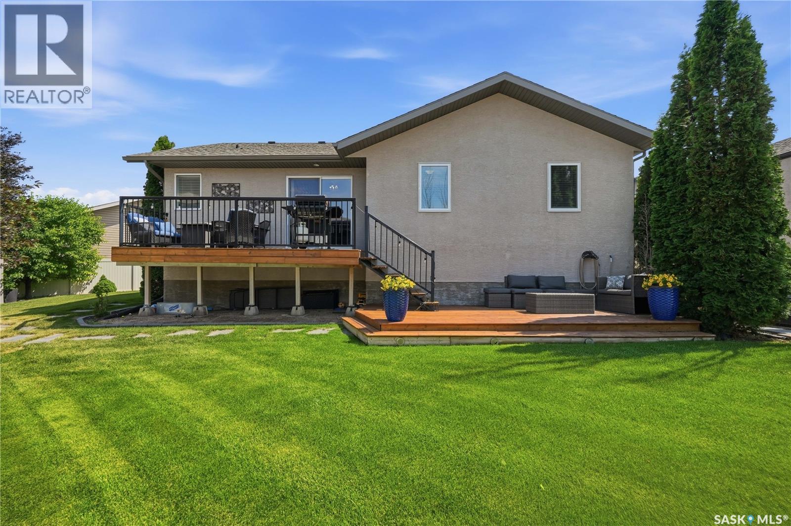 4526 Brass CRESCENT - 49