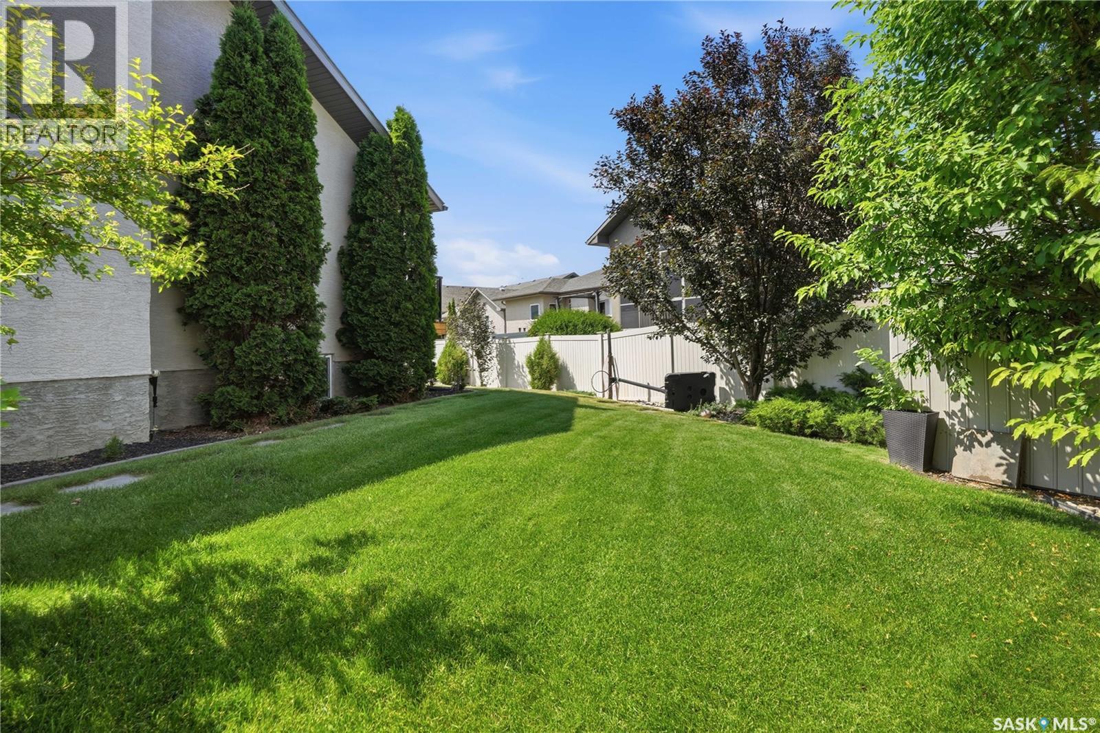 4526 Brass CRESCENT - 54