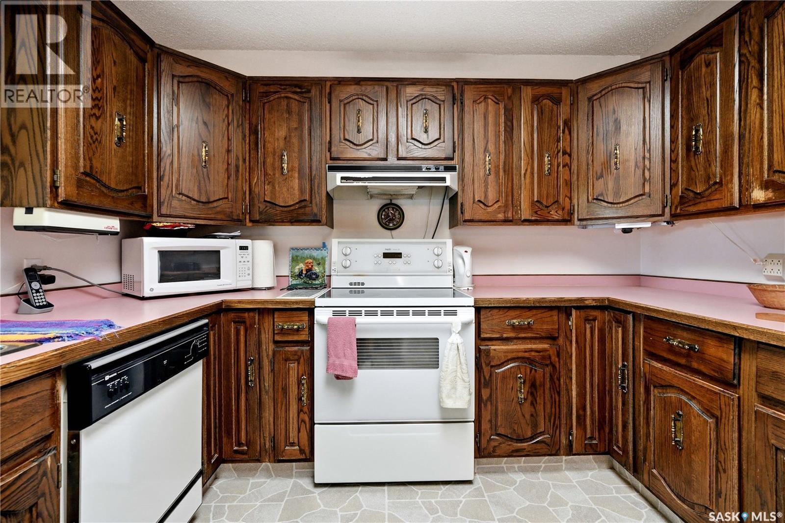 501 3rd STREET E - 12