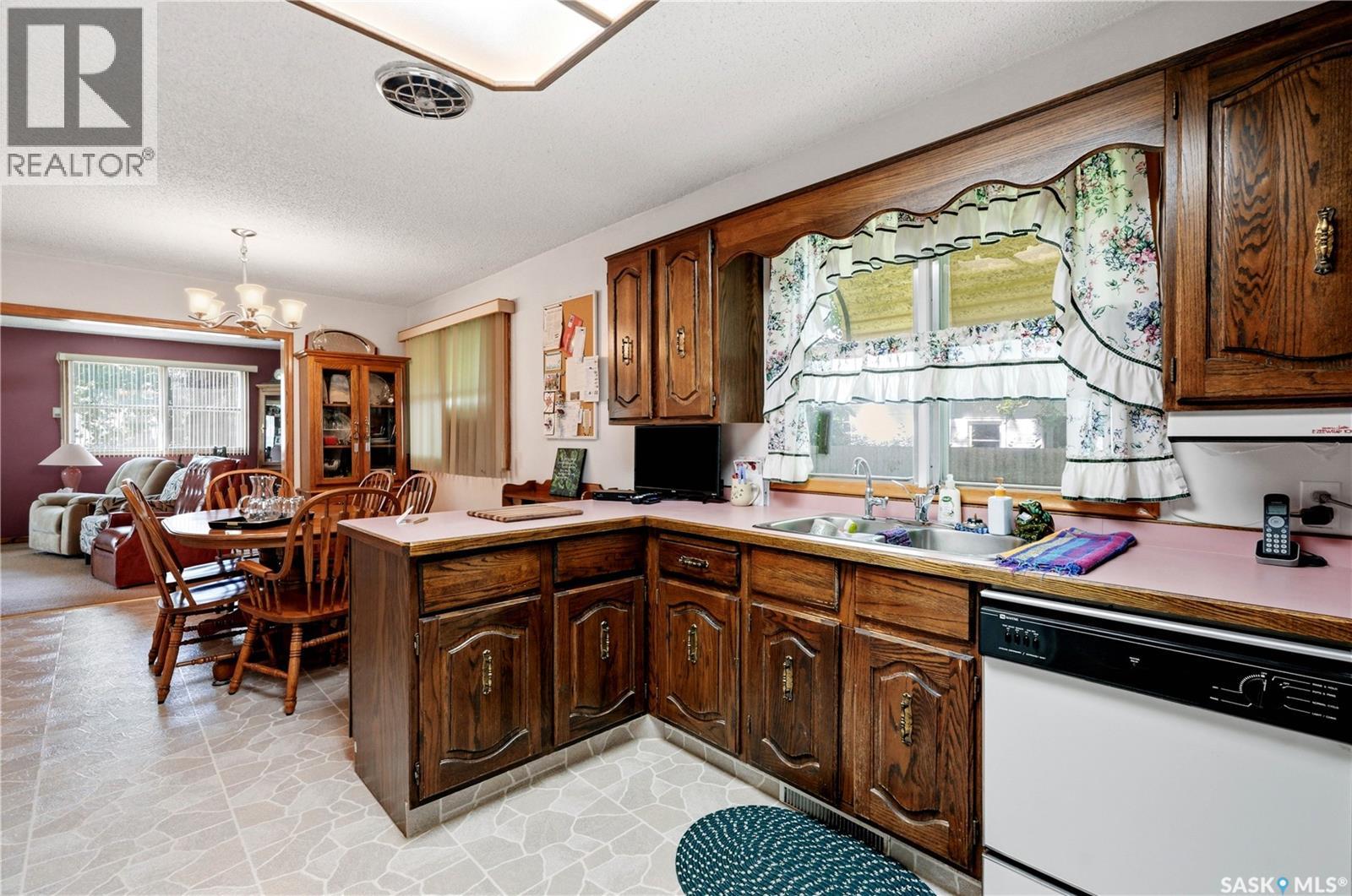 501 3rd STREET E - 13