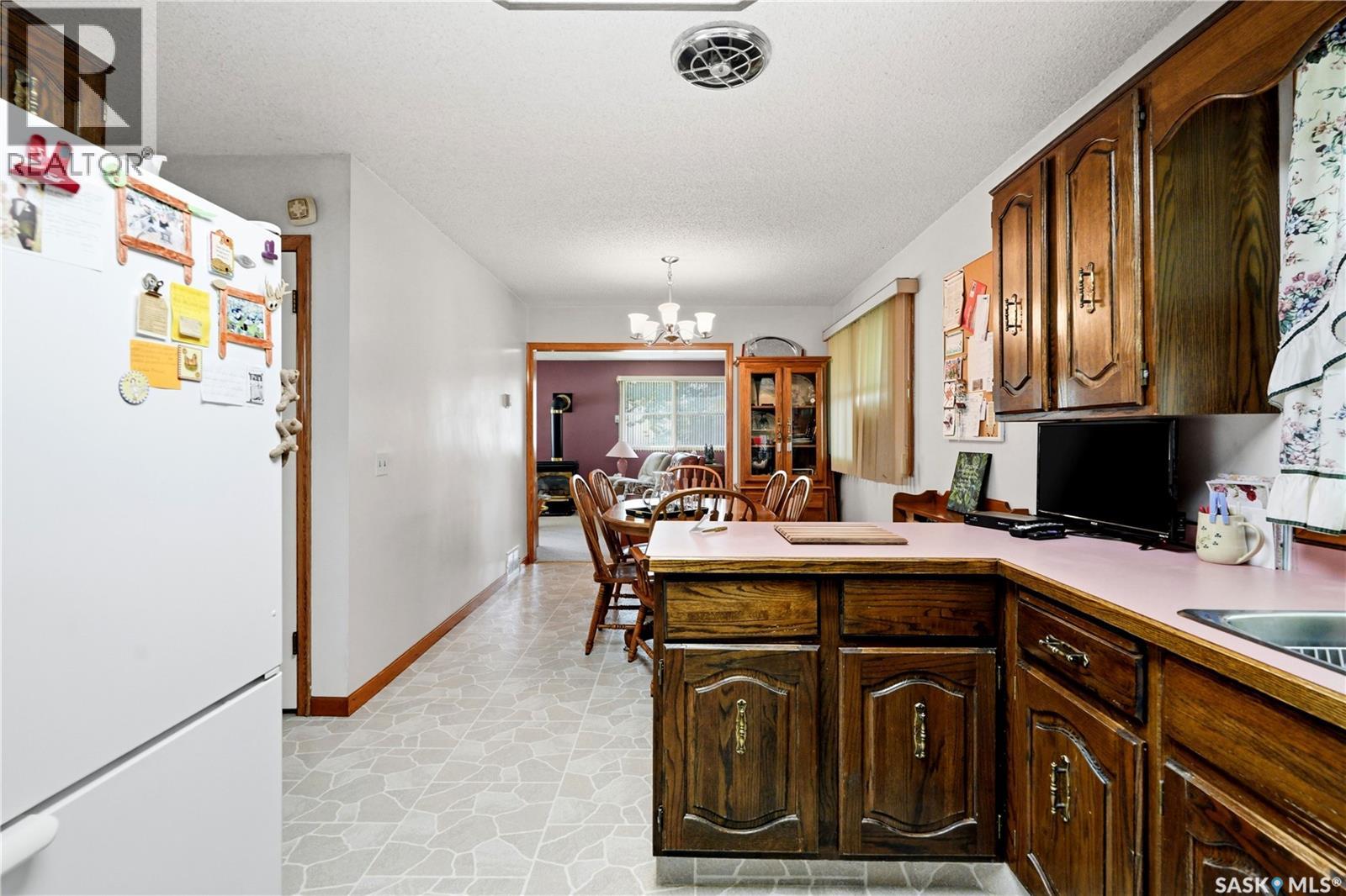 501 3rd STREET E - 14