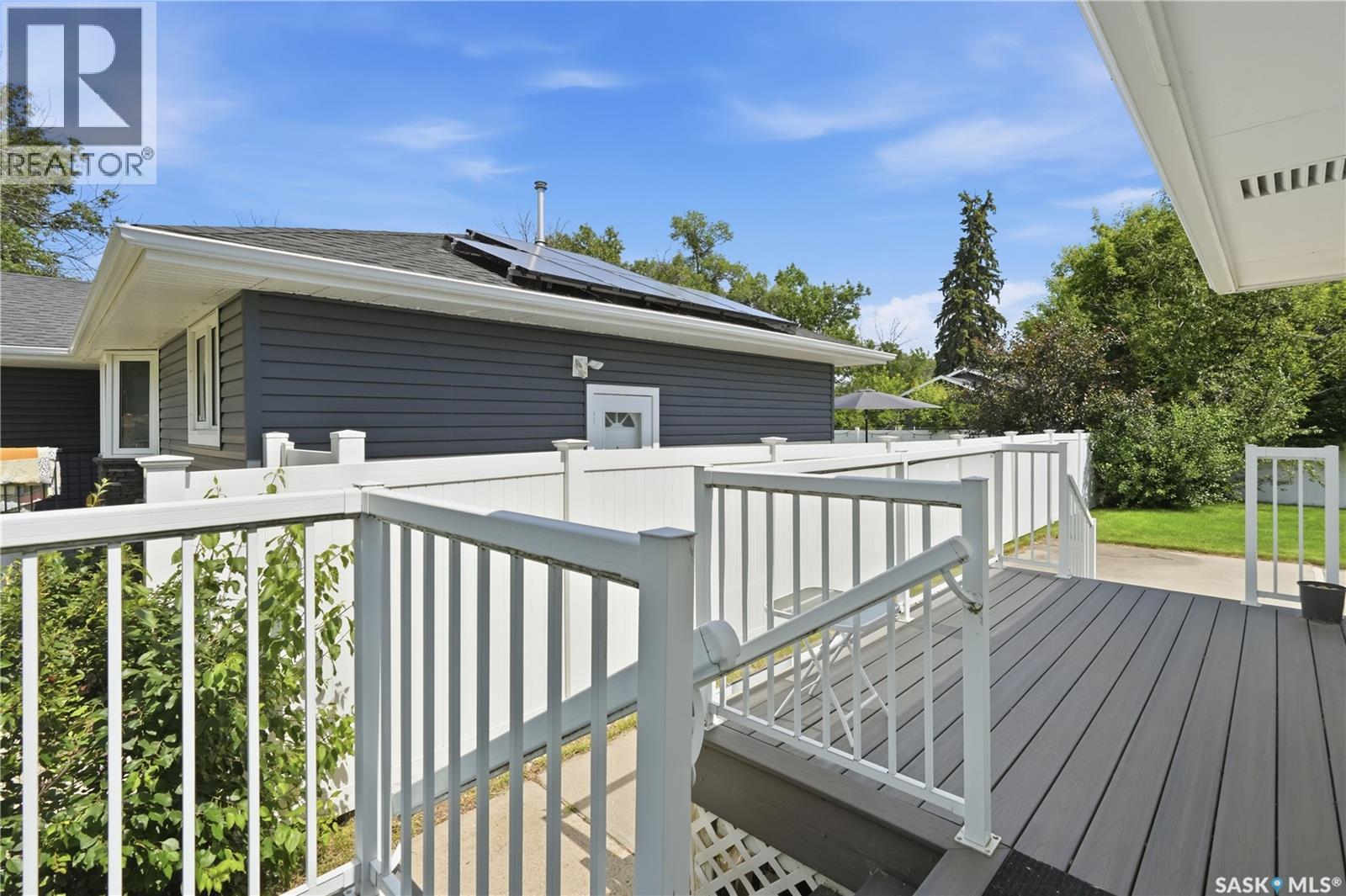 5 Lamont CRESCENT - 28