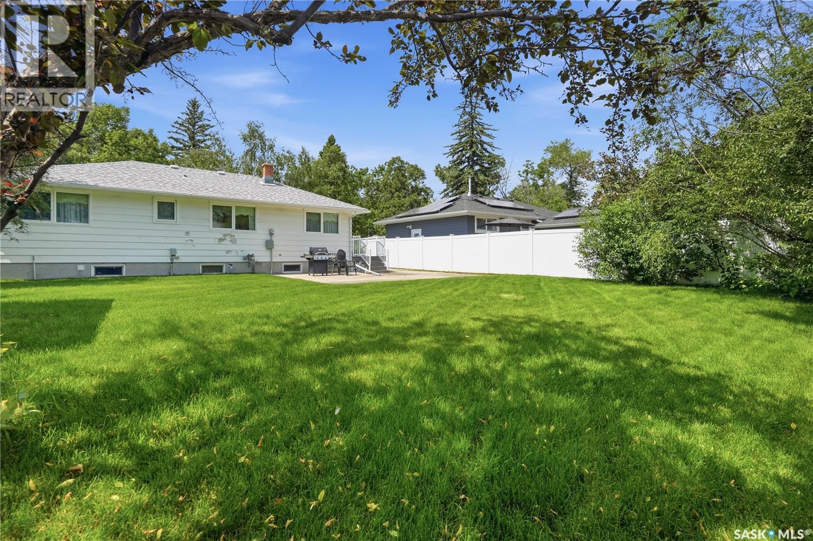 5 Lamont CRESCENT - 33