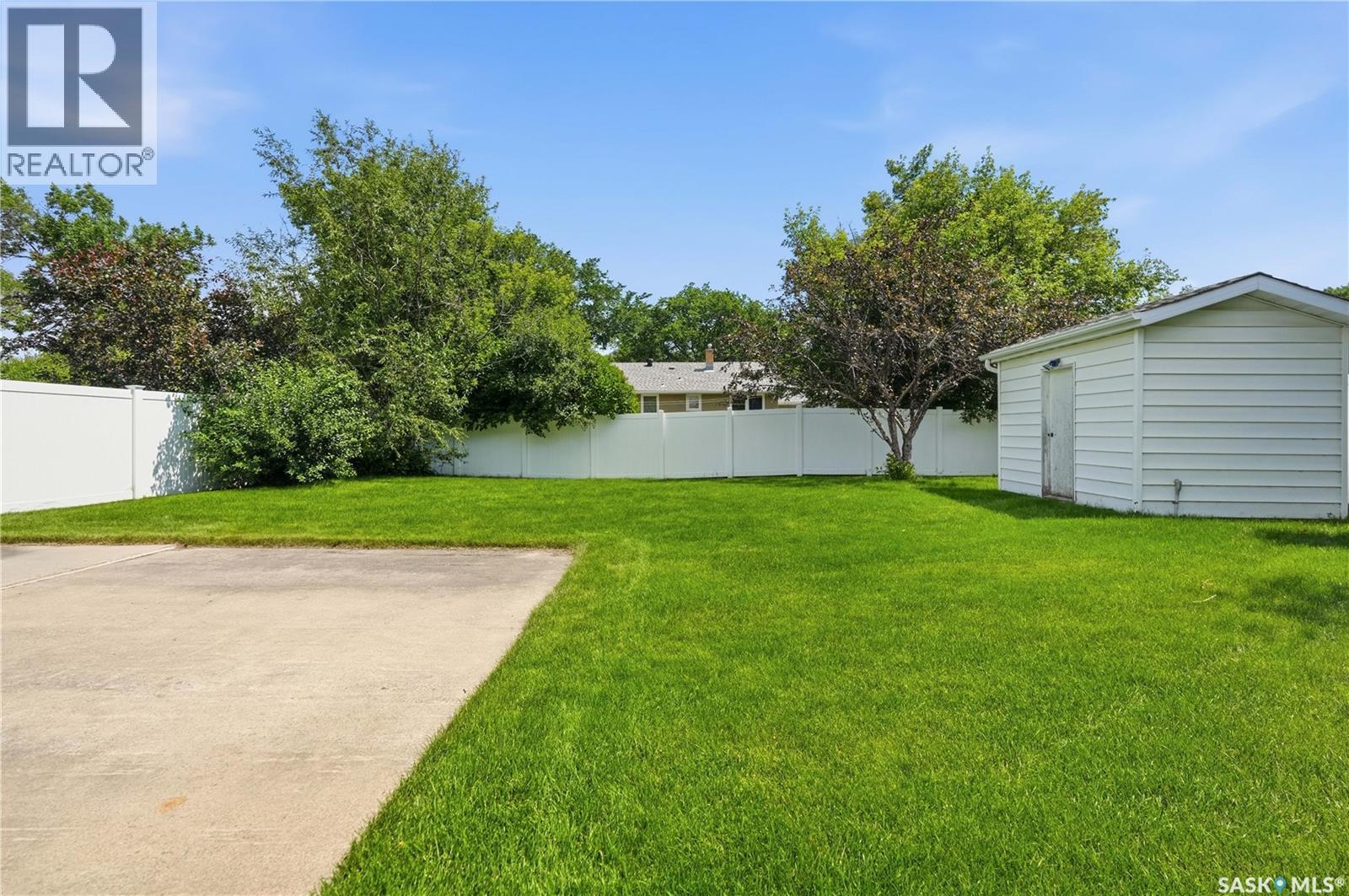 5 Lamont CRESCENT - 35