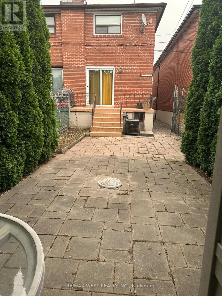 568 DUFFERIN STREET - Image 17