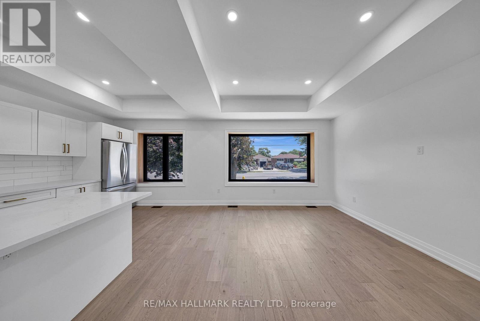 978 MIDLAND AVENUE - 14