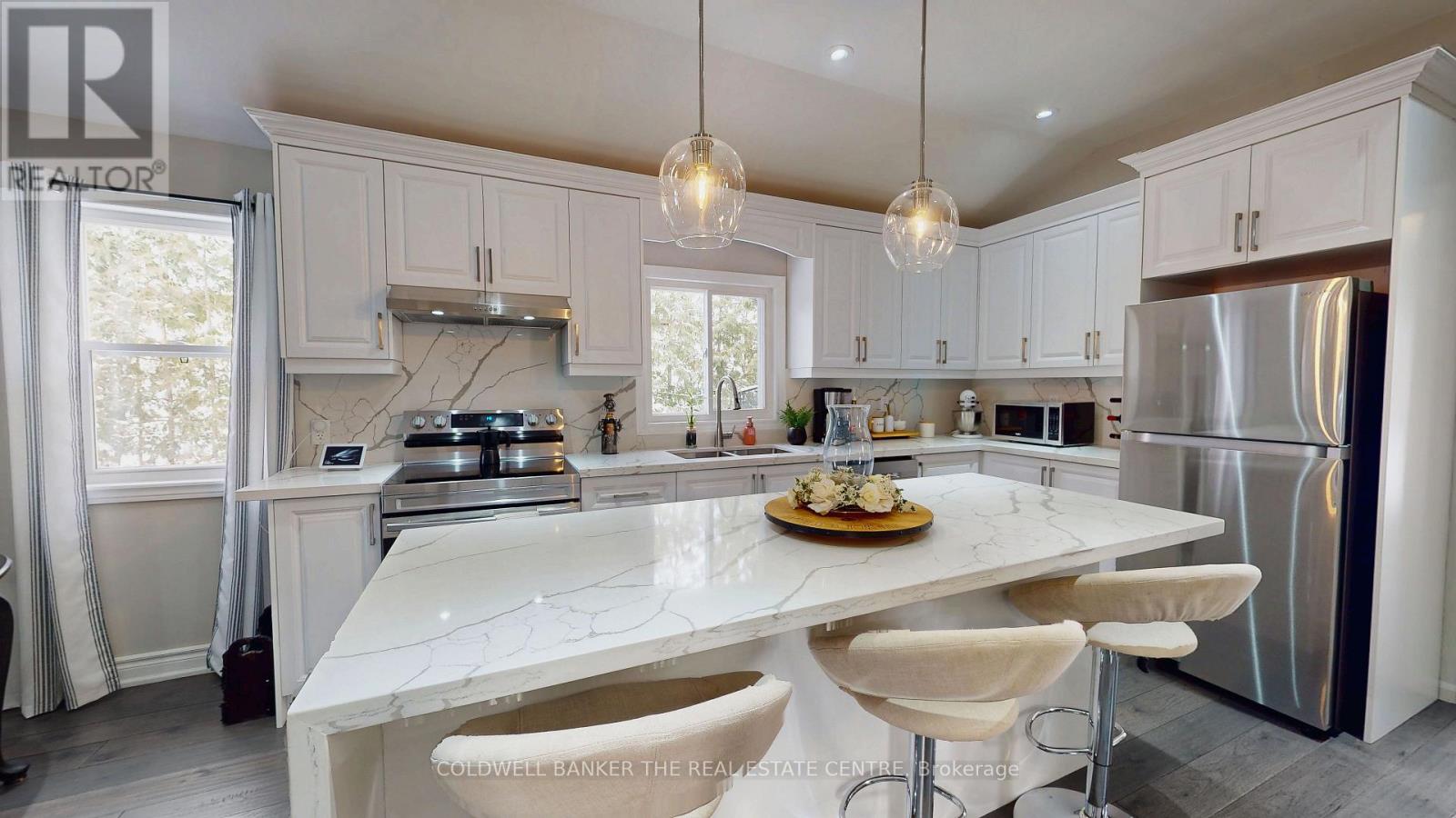 761 CHURCHILL LANE - 7