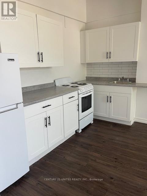 41-43 KING STREET E - 24