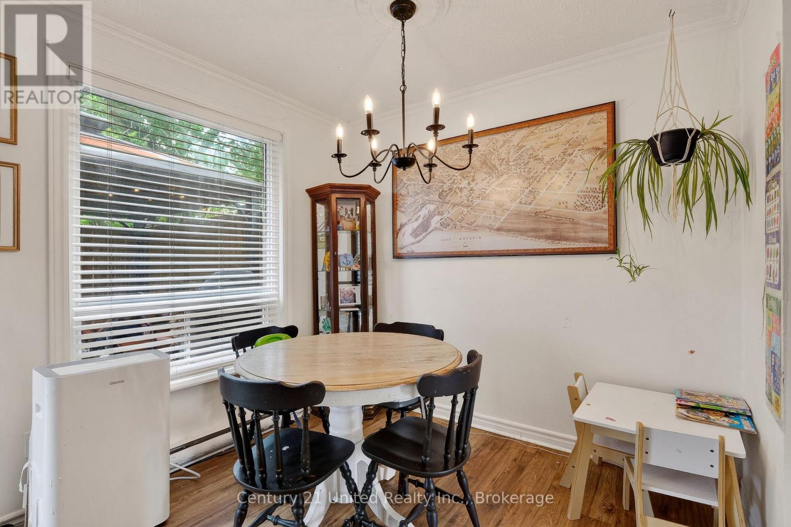 42 PEACOCK BOULEVARD - 12