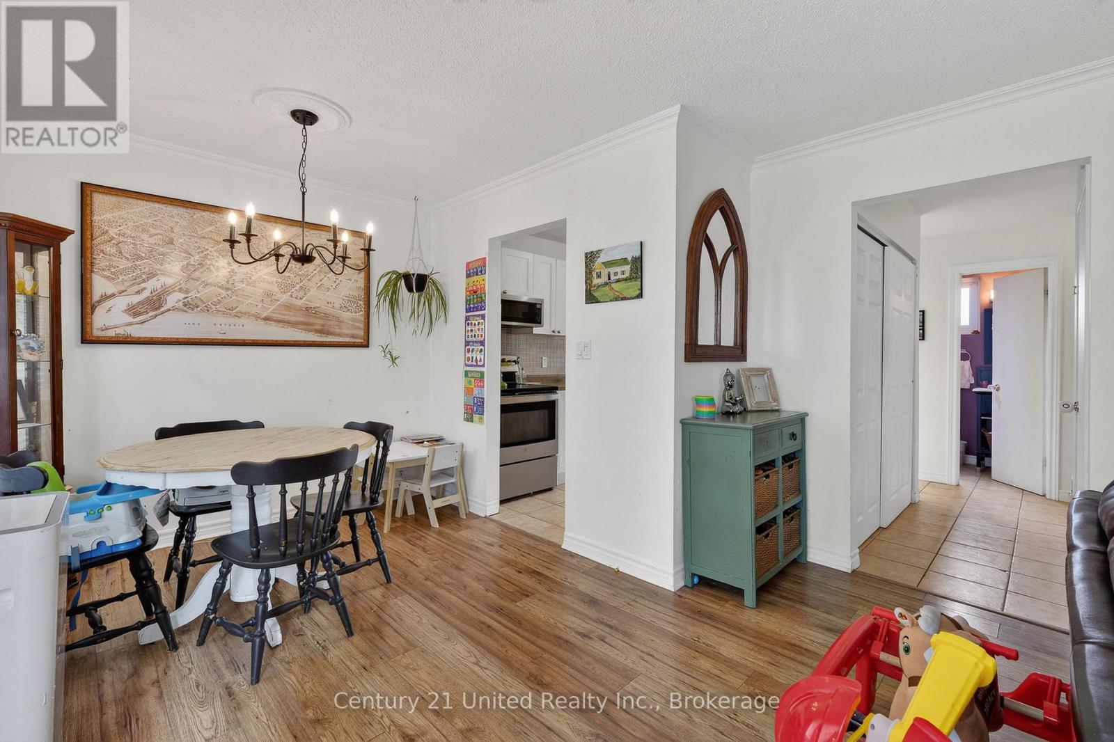 42 PEACOCK BOULEVARD - 13