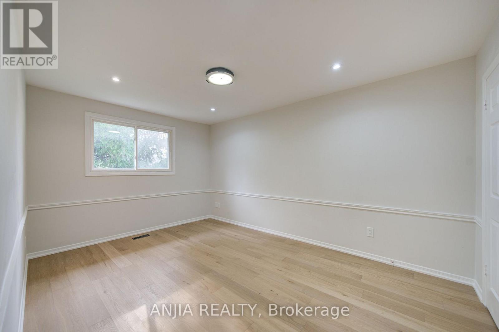 31 SPANHOUSE CRESCENT - Image 26