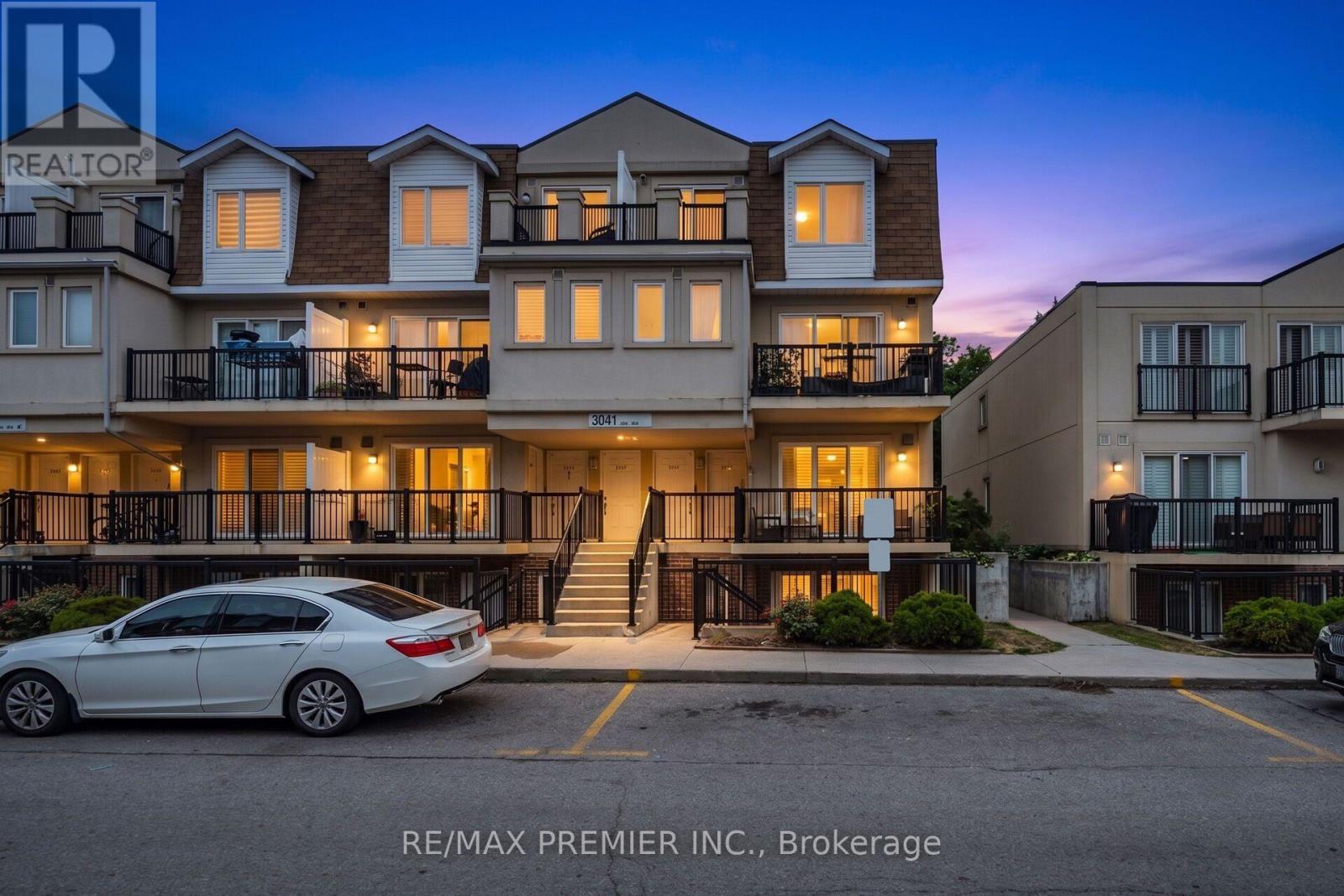 #2072 3041 FINCH AVENUE W - 1