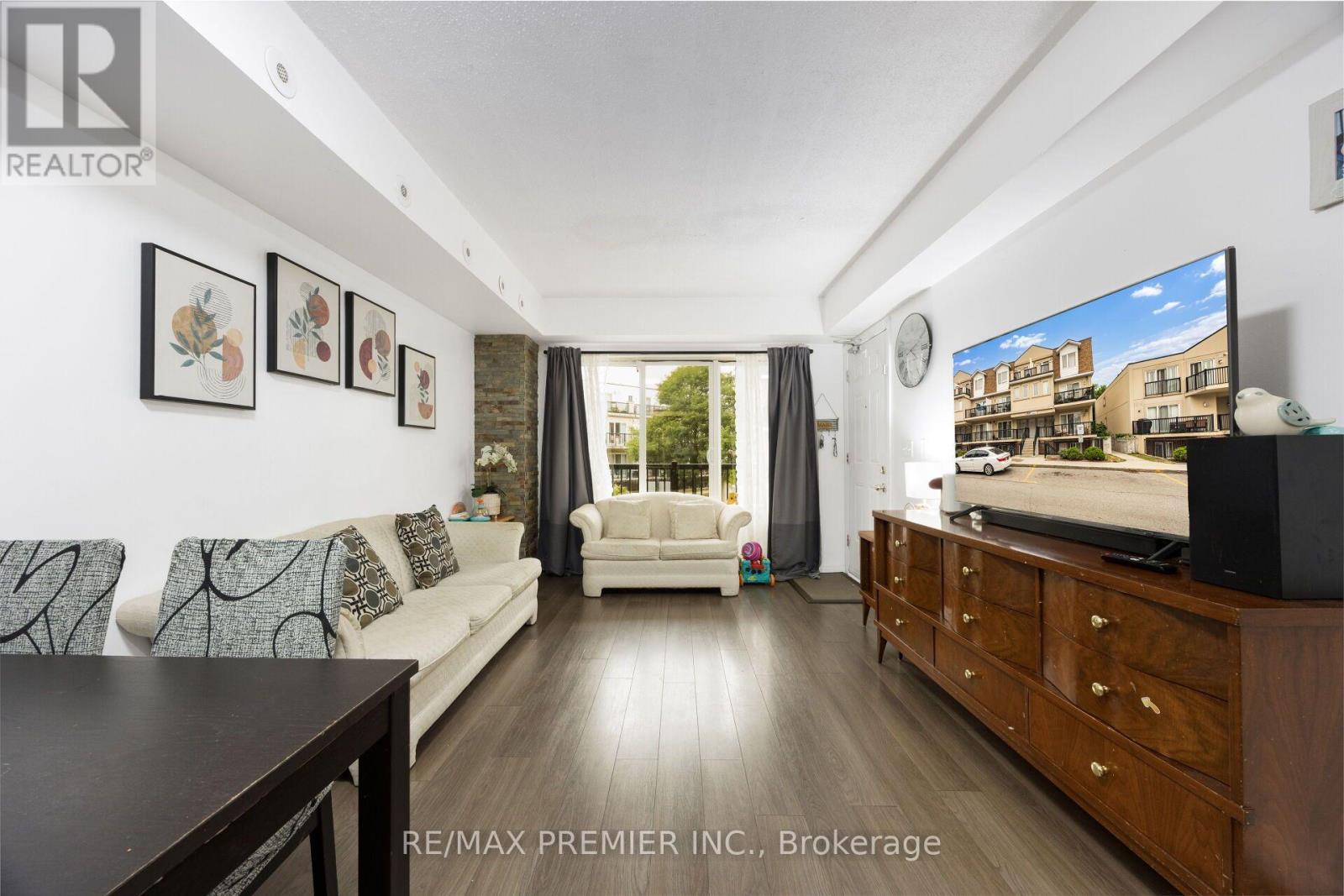 #2072 3041 FINCH AVENUE W - 10