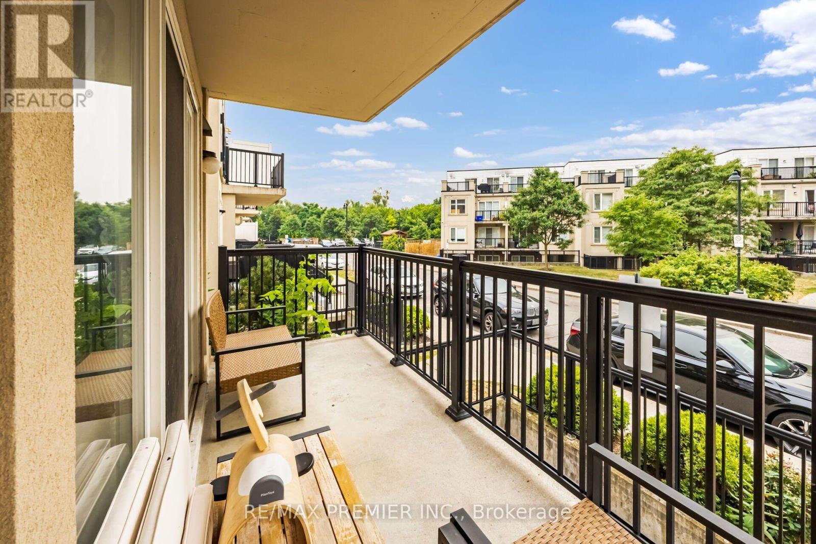 #2072 3041 FINCH AVENUE W - 29
