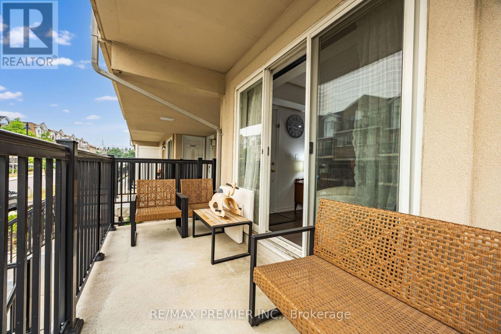 #2072 3041 FINCH AVENUE W - 34