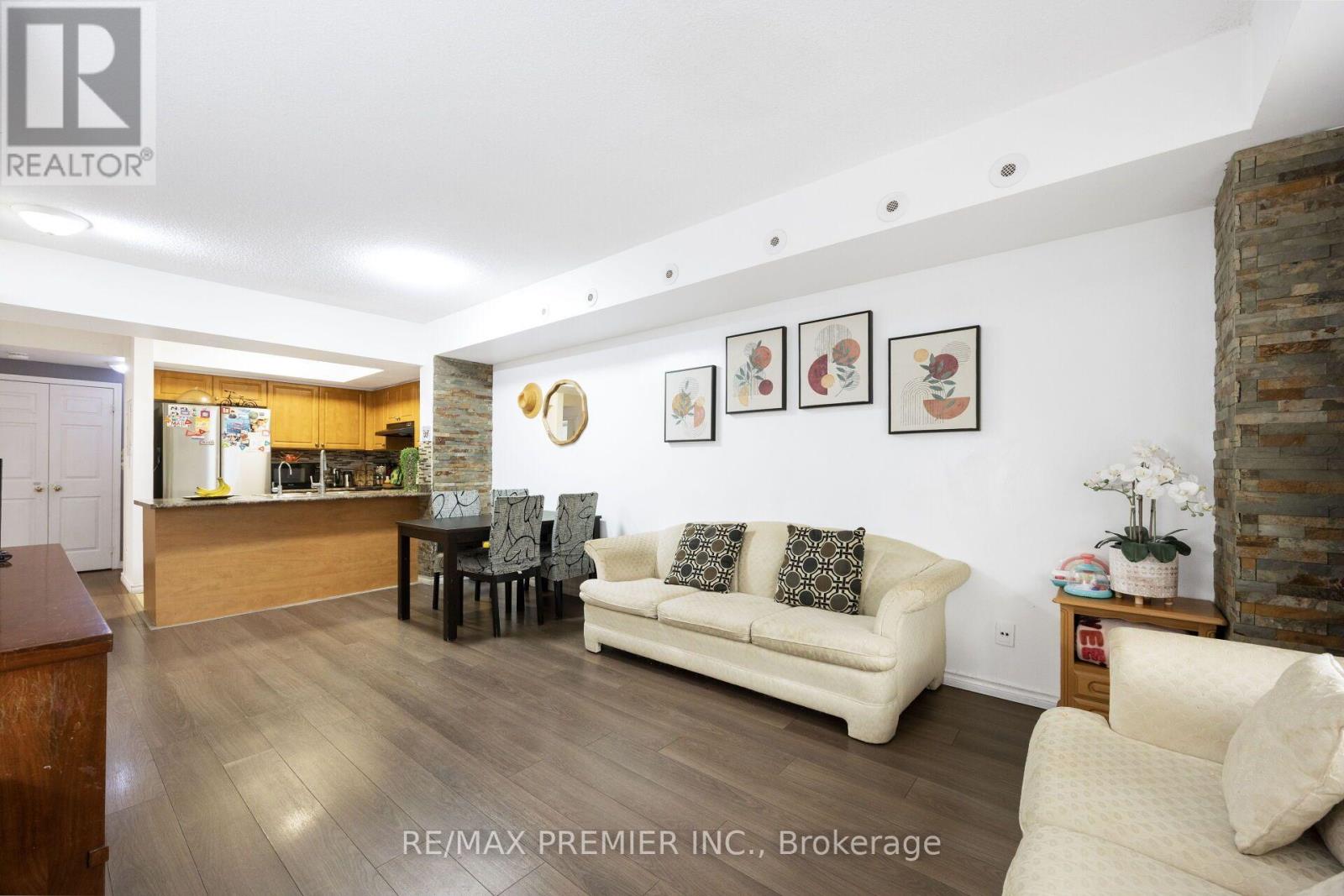 #2072 3041 FINCH AVENUE W - 8
