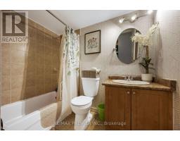 2072 - 3041 Finch Avenue W, Toronto, ON M9M0A4 Photo 25
