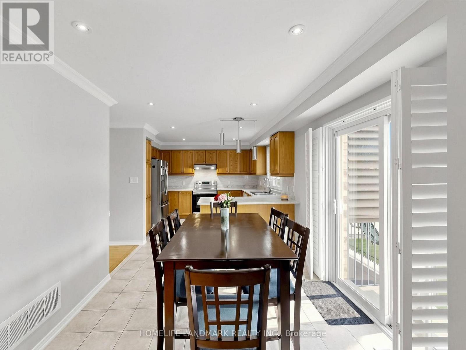 19 CITRONELLA LANE - 14