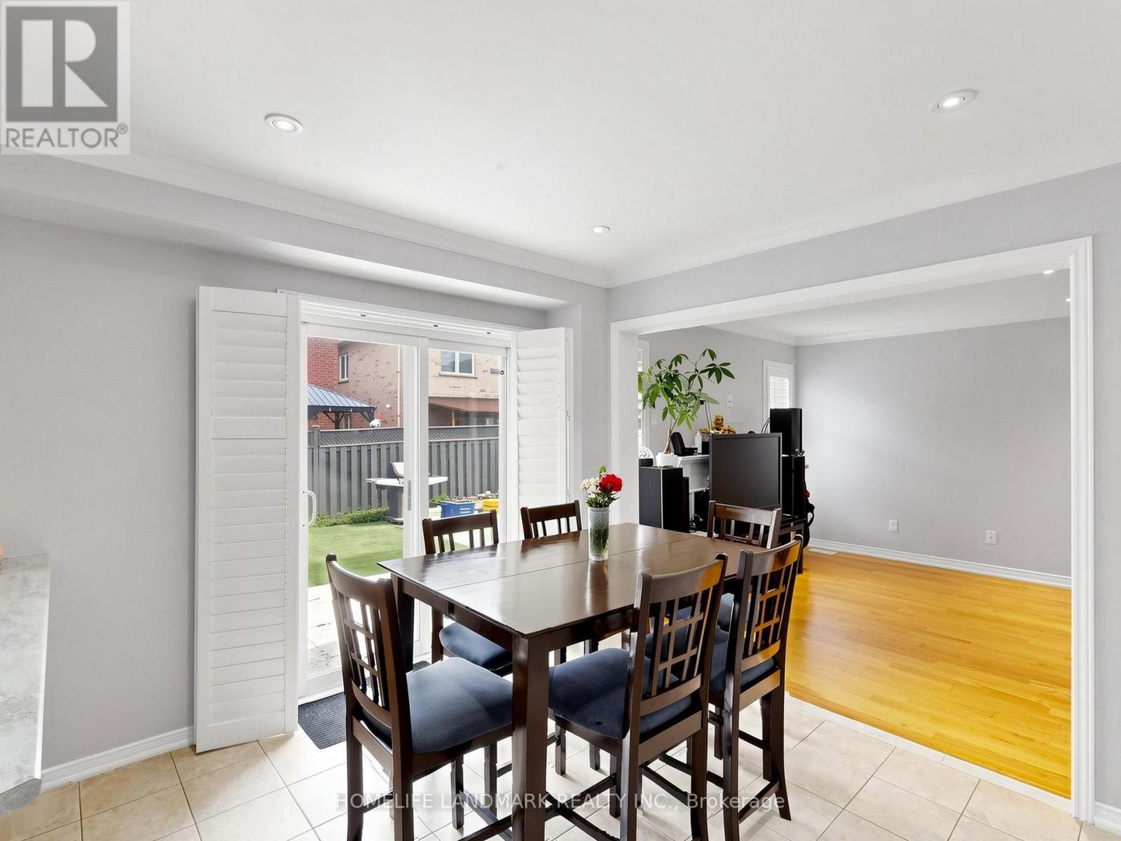 19 CITRONELLA LANE - 16