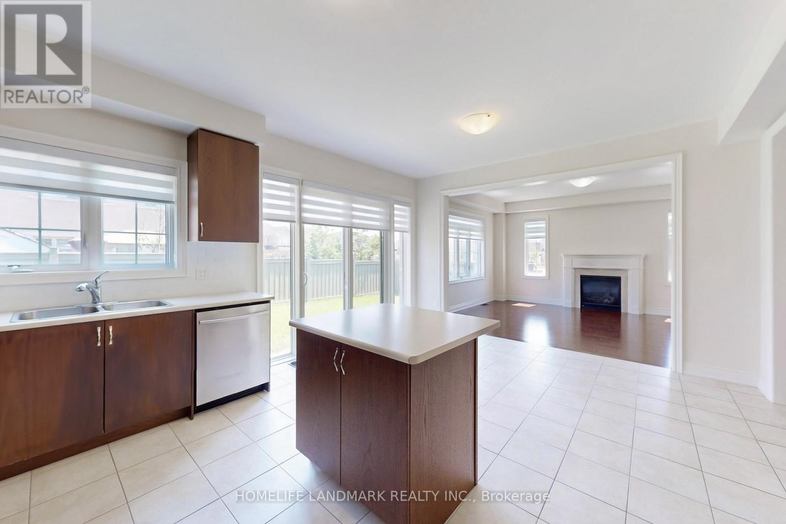 1533 DEVINE POINT - 14