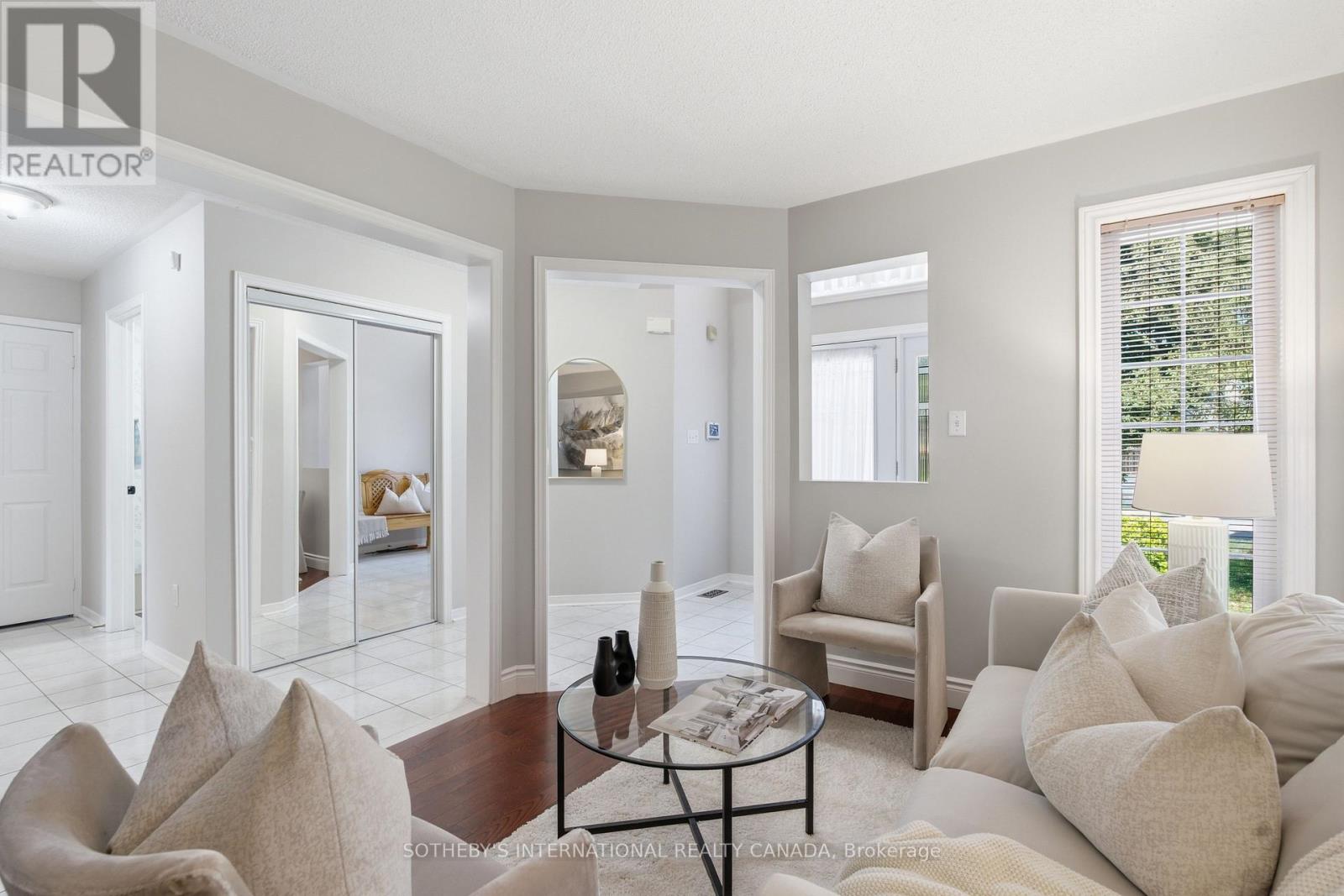 5550 MIDDLEPORT CRESCENT N - 11