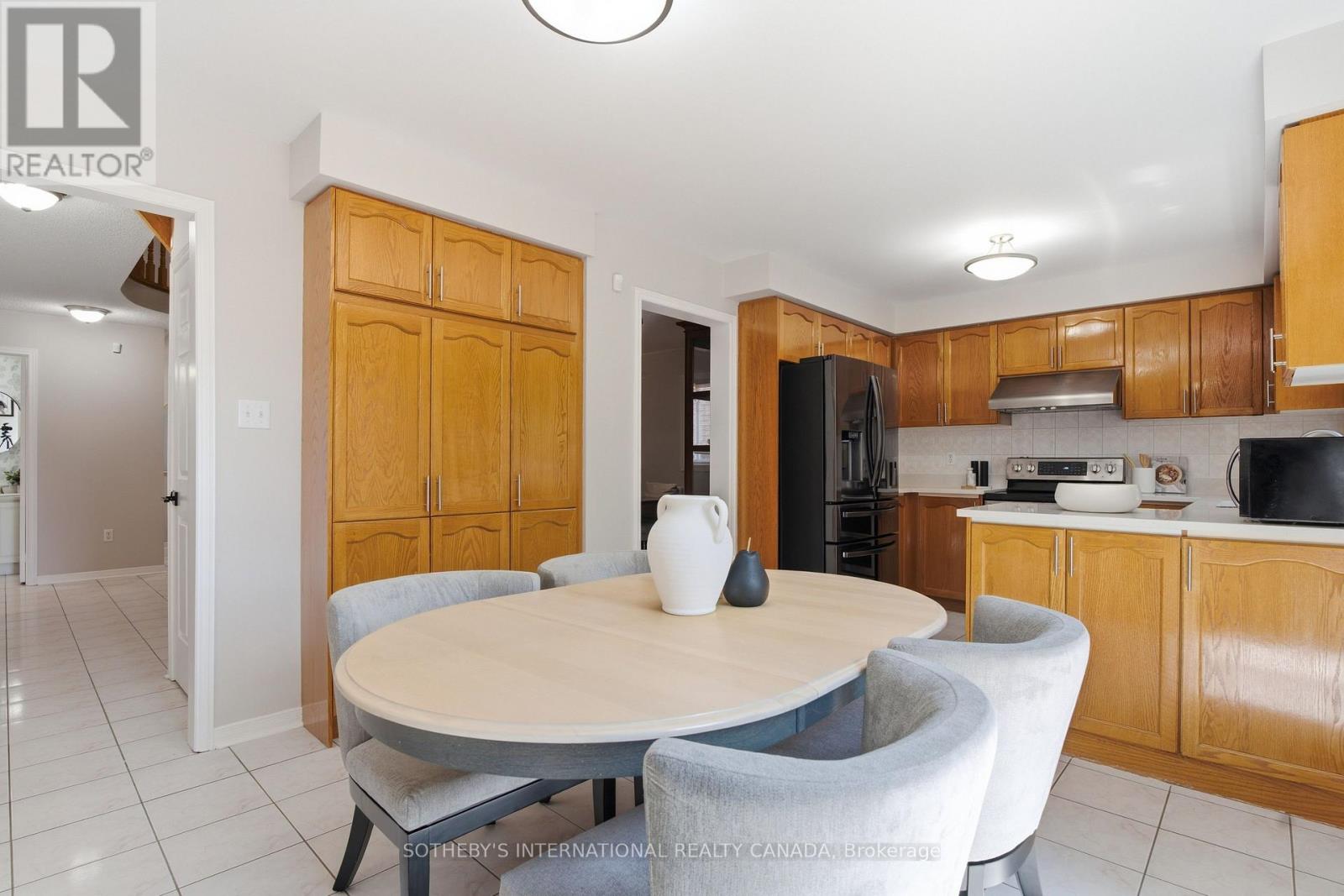 5550 MIDDLEPORT CRESCENT N - 22