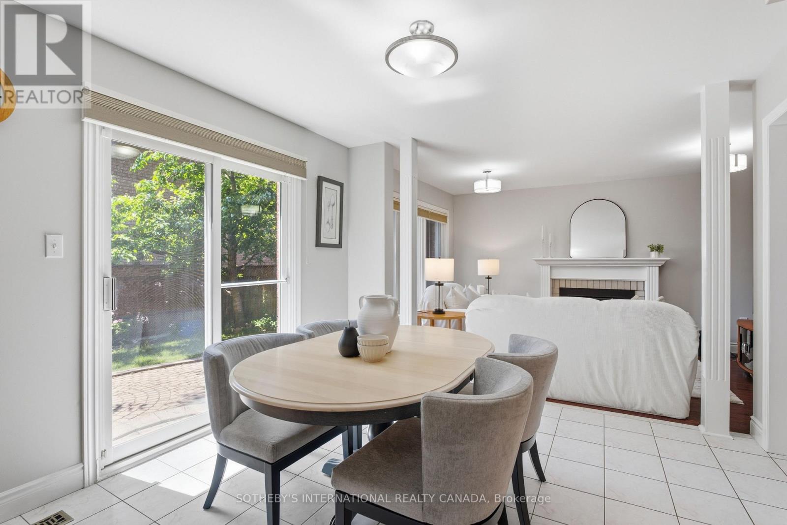 5550 MIDDLEPORT CRESCENT N - 24