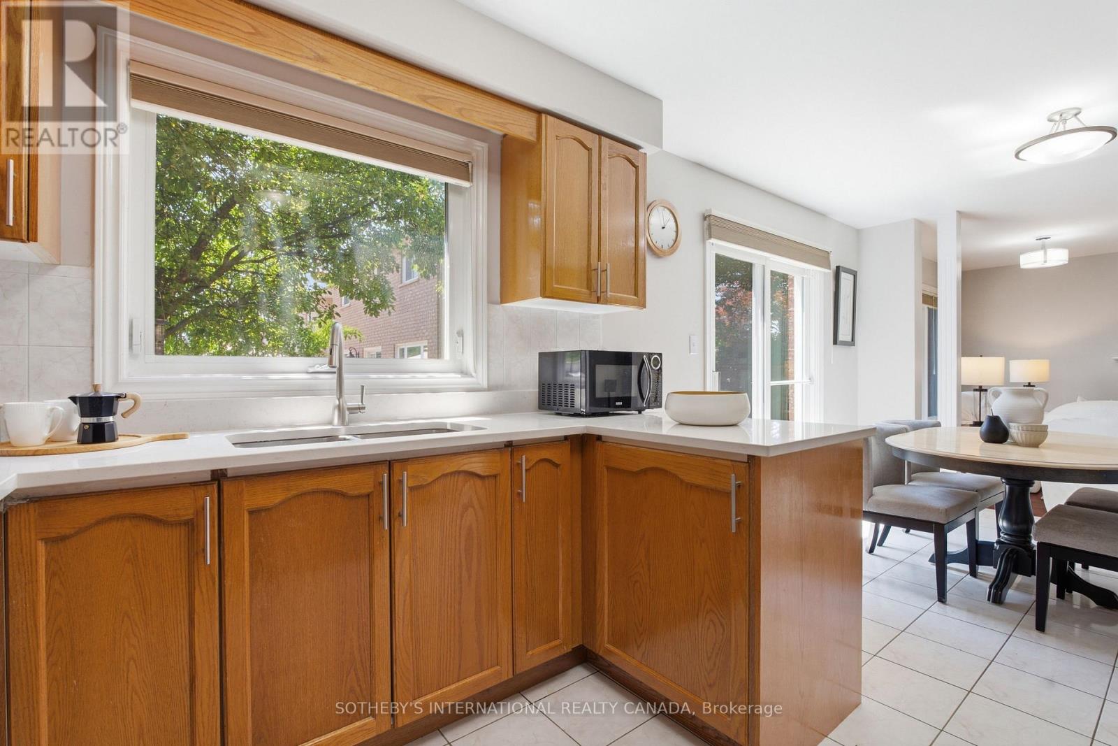 5550 MIDDLEPORT CRESCENT N - 25