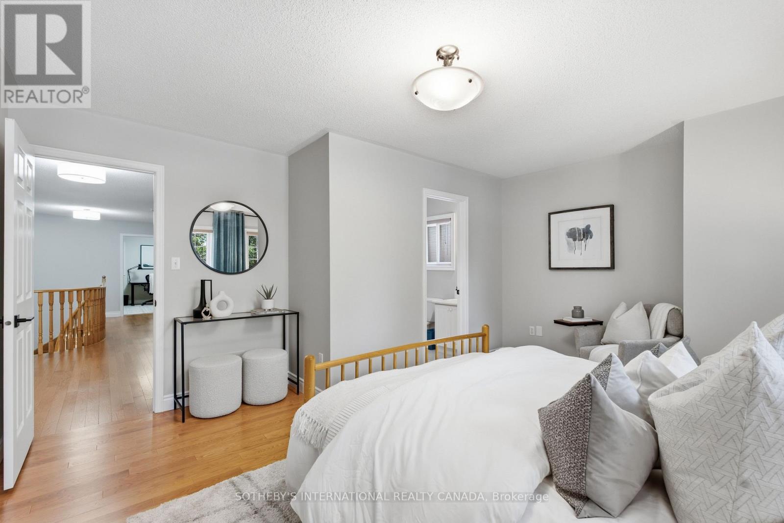 5550 MIDDLEPORT CRESCENT N - 29