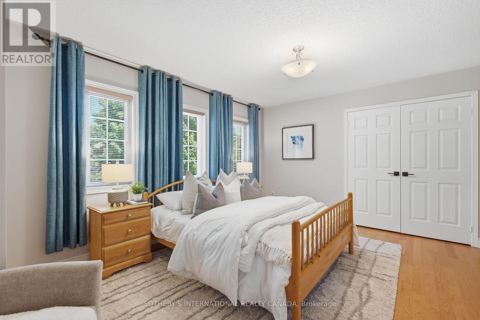 5550 MIDDLEPORT CRESCENT N - 30