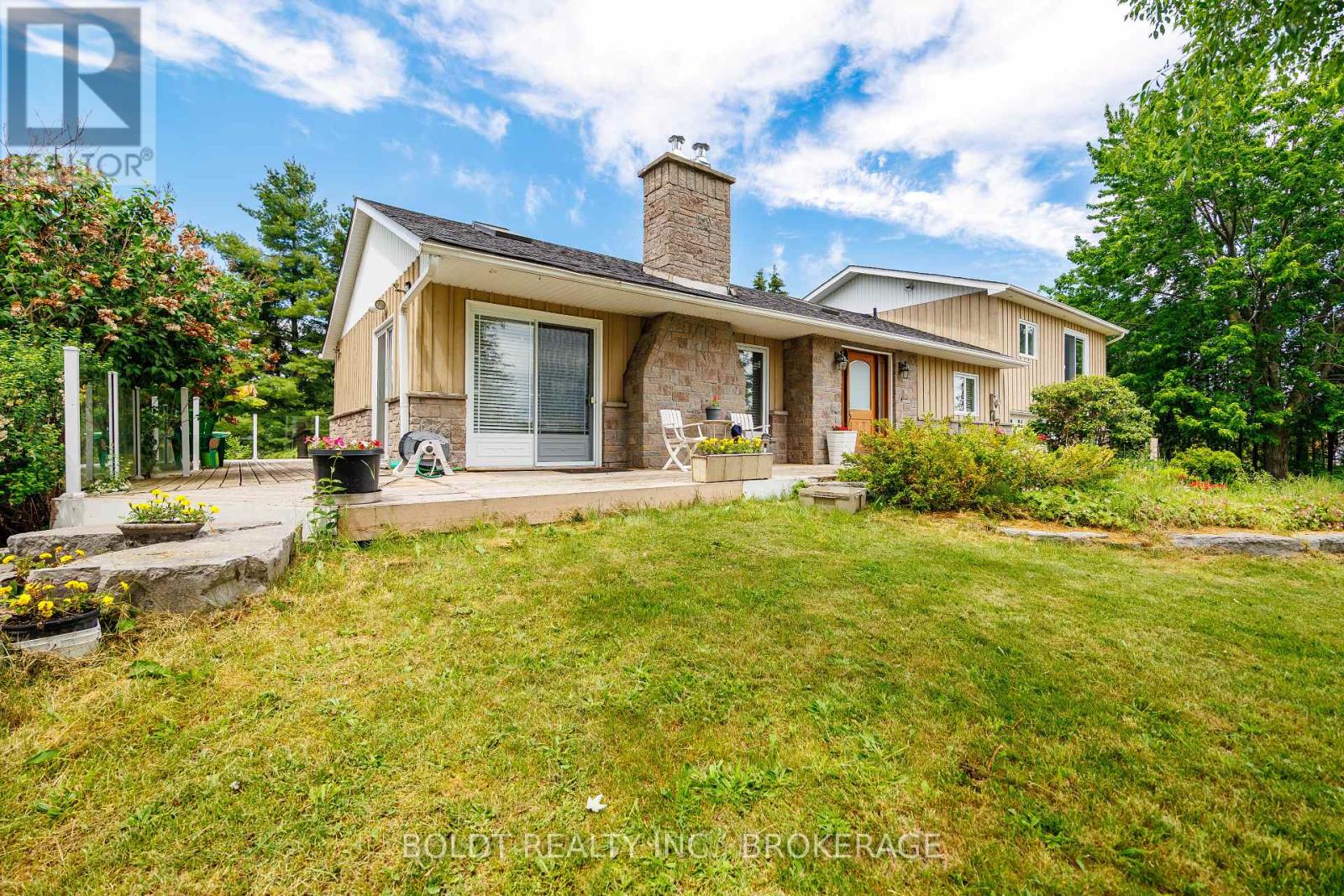5832 5TH SIDE ROAD - 13
