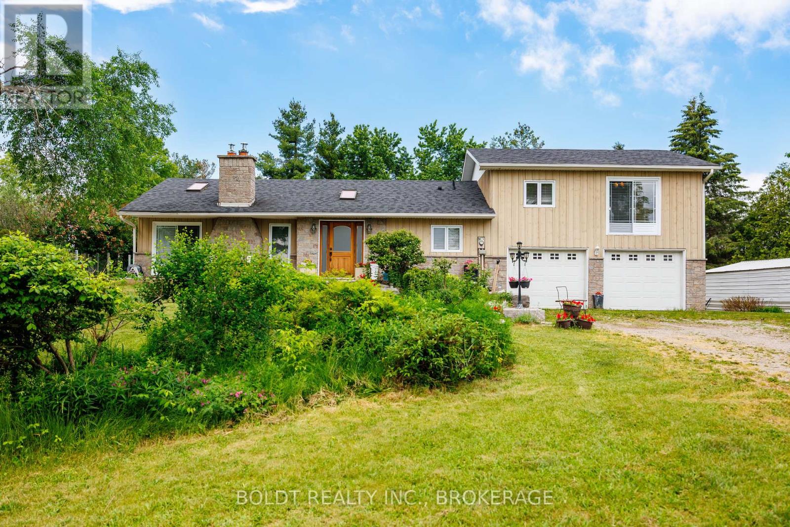 5832 5TH SIDE ROAD - 15