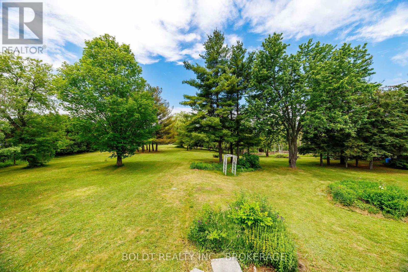 5832 5TH SIDE ROAD - 12