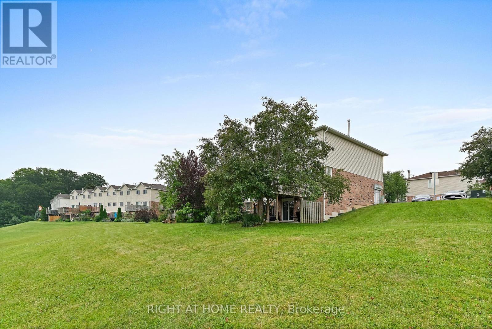 53 COREY CIRCLE - 36