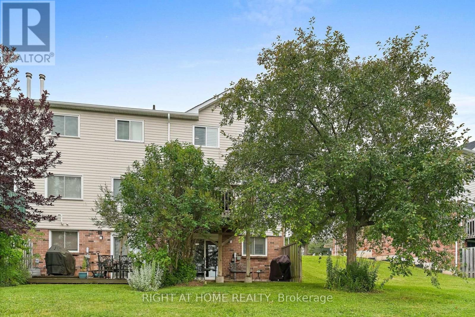 53 COREY CIRCLE - 37