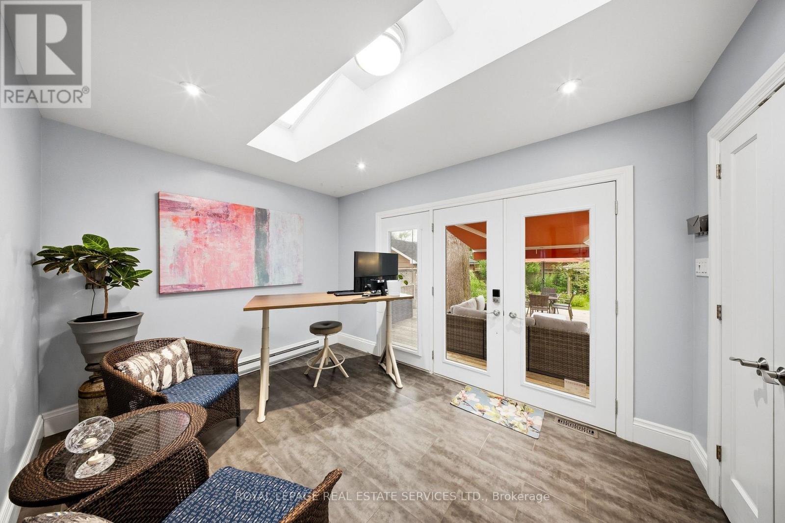 99 FOCH AVENUE - Image 15