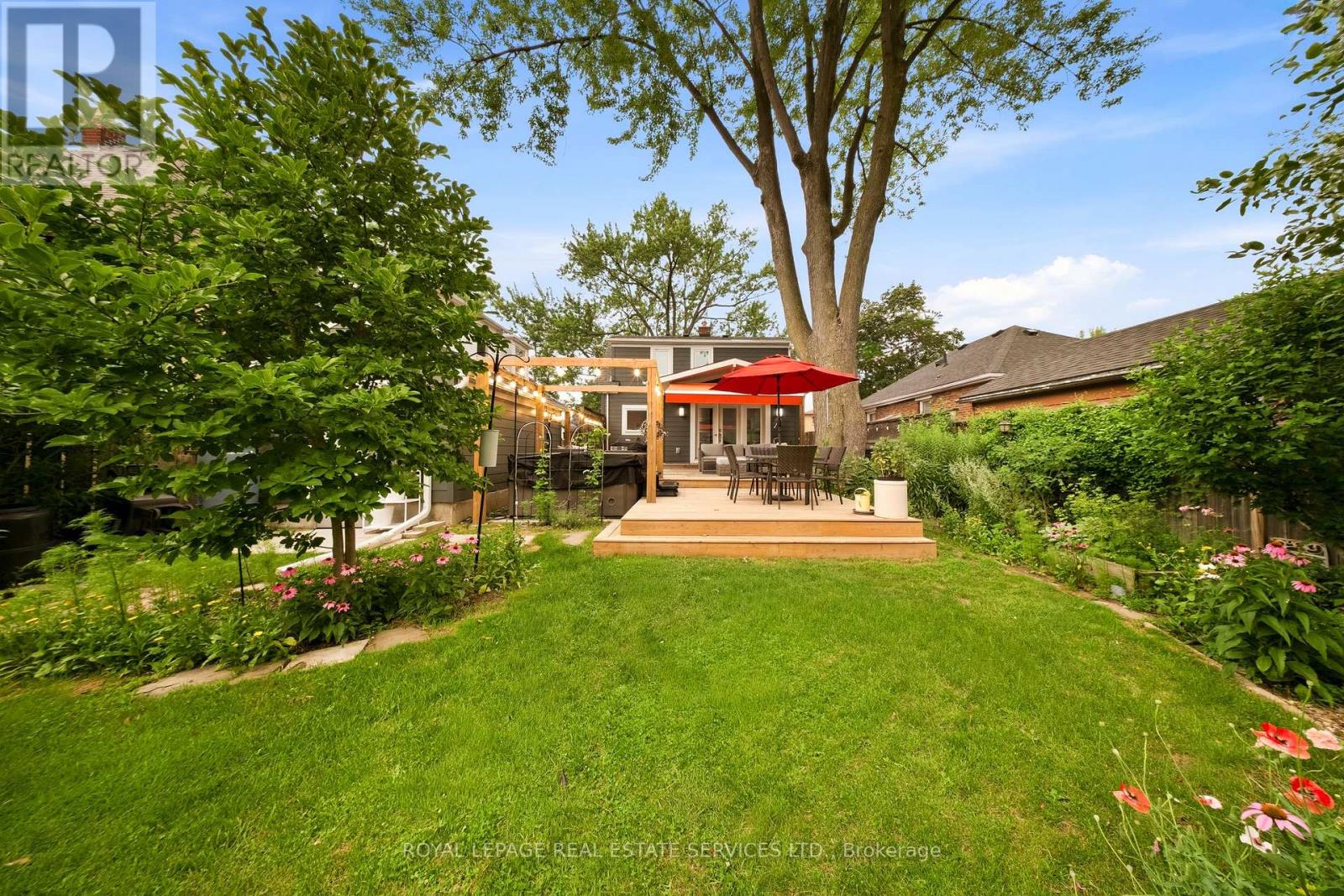 99 FOCH AVENUE - Image 37