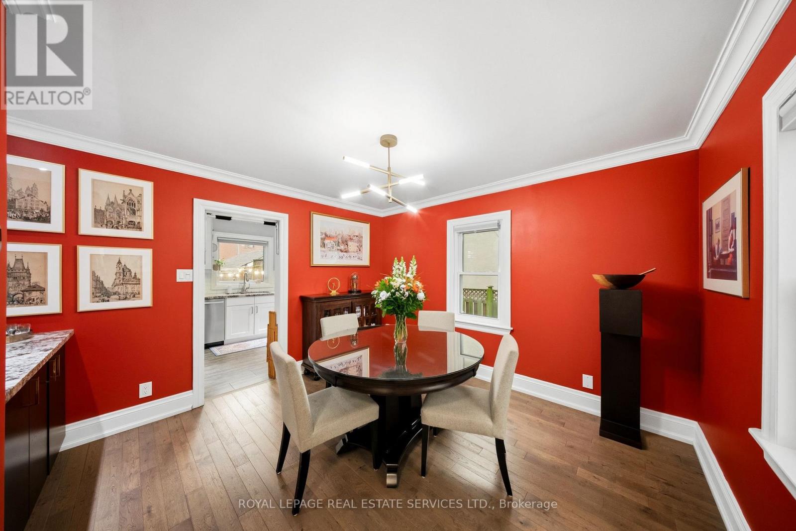 99 FOCH AVENUE - Image 9