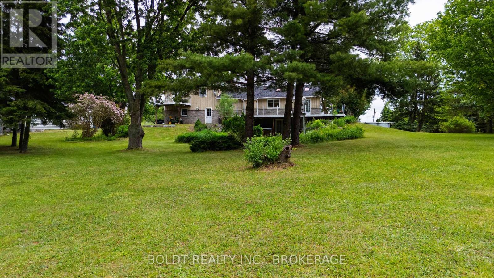 5832 5TH SIDE ROAD - 9