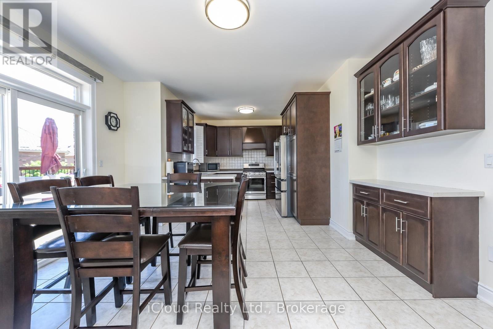 7 MERRITTONIA STREET - 25